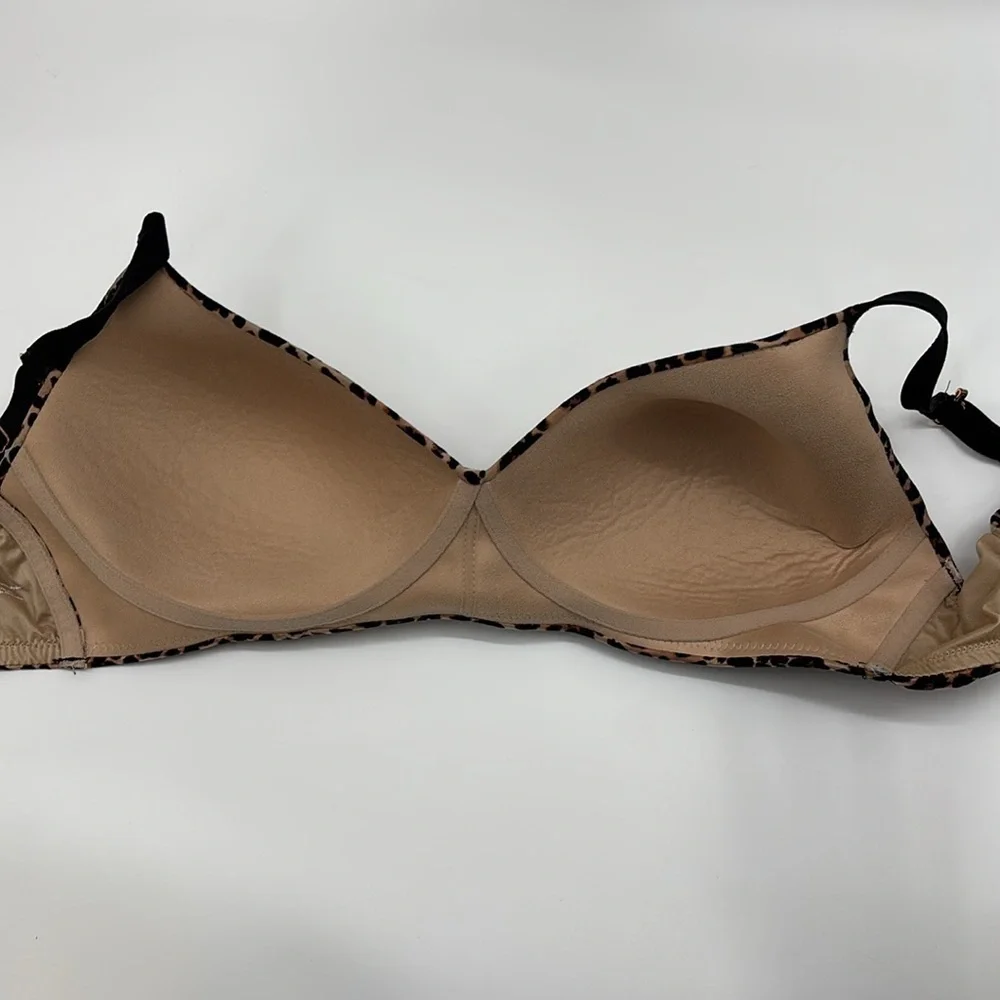 Secret Treasures Women's Luxe Wirefree Nylon‎ Spandex Leopard Print Bra 36DD